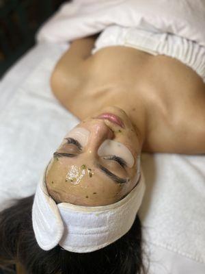 Signature Custom Facial Treatment.