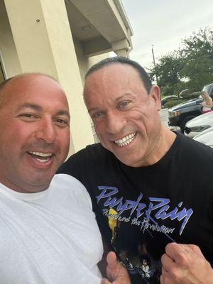 Saw Dave Palumbo walking out of this Walgreens!!