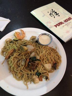 House combo hibachi noodles with yum yum sauce.