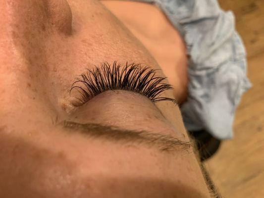 Eyelash extension