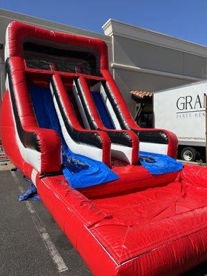 Our BRAND NEW SPLASH DUAL LANE WATERSLIDE!! 16' W x 20'H x 27'L