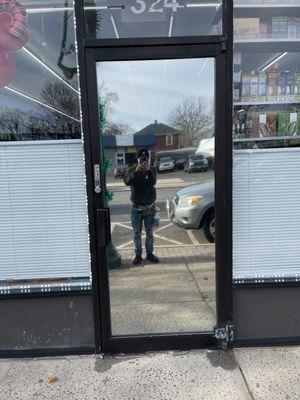 exterior view Mirror Window Tint store front