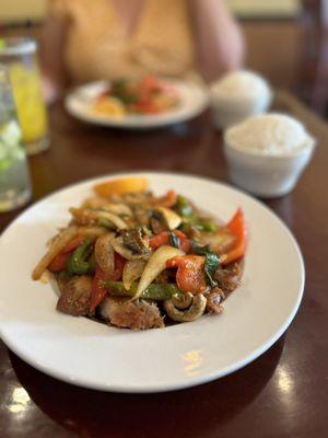 Pom's Thai Restaurant