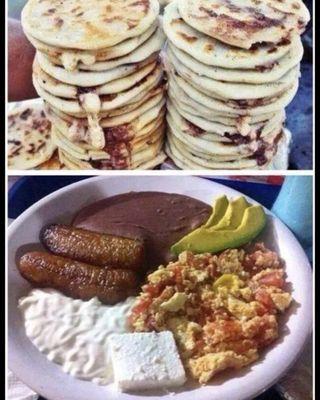 Uno de sus platillos famosos y buscados su pupusas y el típico desayuno salvadoreño