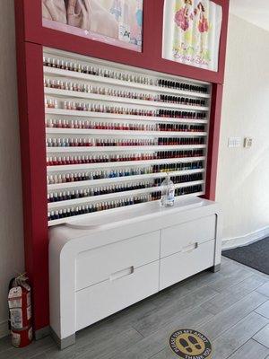 Nail polish wall