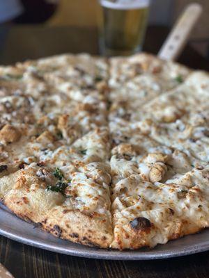 Alfredo Chicken Florentiine Pizza