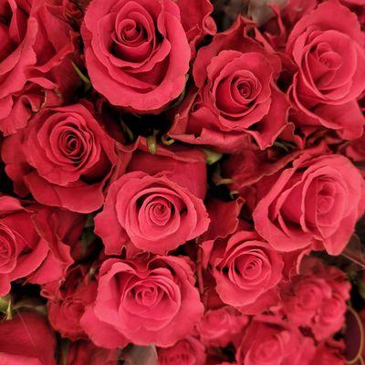 8/31/2023 - They have piles of inexpensive but gorgeous roses in their floral section.