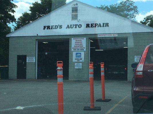 Front of Fred's Auto Repair, note lane markers