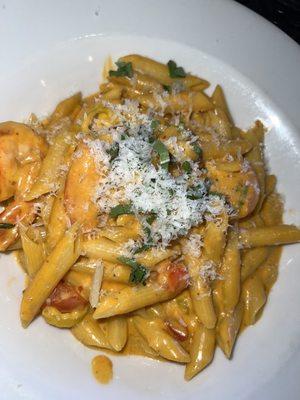 Penne Vodka + shrimp