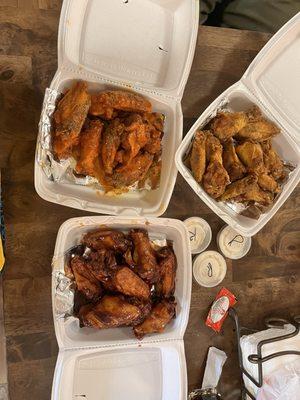 Wings, lemon pepper, honey Bbq and lemon pepper/hot