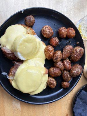 Eggs Benedict