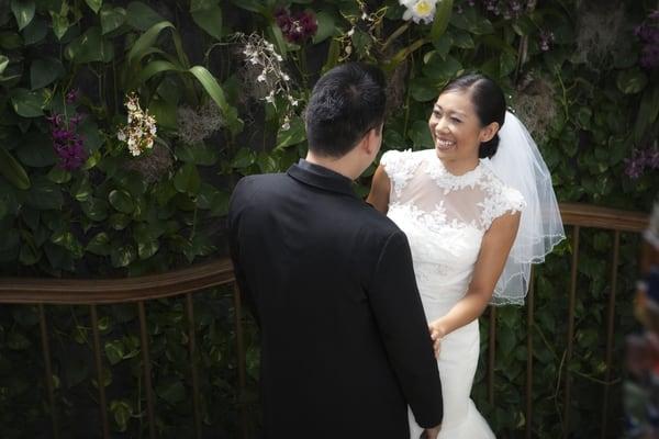 Eddie and Nicole's first look at the Kahala Hotel... one of our favorite moments of the day! :) PC: Love Story Weddings