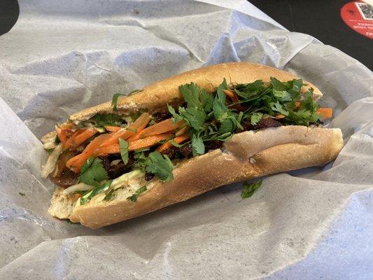 Beef banh mi