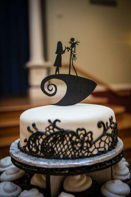 This is the cake she made for my wedding, chocolate with cherry filling, the cake topper is mine, Cristina did the frosting and lace design!