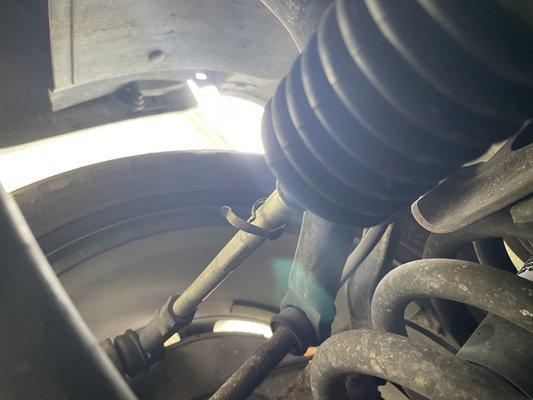 Broken tie rod boot clamp