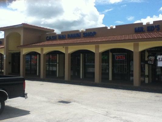 Storefront as seen from SE corner of 441 & Pembroke Rd.