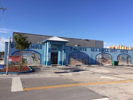 Awesome shell store "sea shell city"