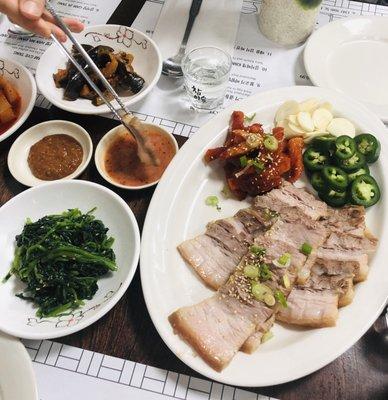 Bosam - boiled pork and soy bean paste stew set. (Soy bean soup missing from pic)