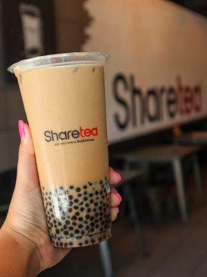 One of 2 remaining boba shops in Atlanta that you can still get mini pearls from @tiffhuangry