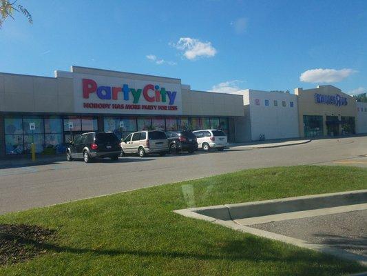 Storefront to Party City