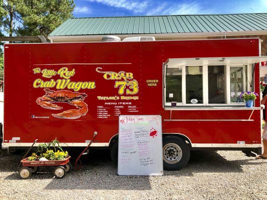 Foodtruck can steam your crabs on weekends for extra $10 with regular seasoning.