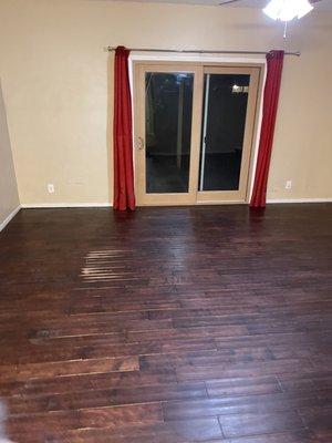 living room hard floor after cleaning