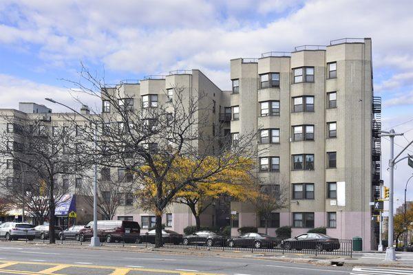 Two bed Grand Concourse Art-Deco near D Train For Sale