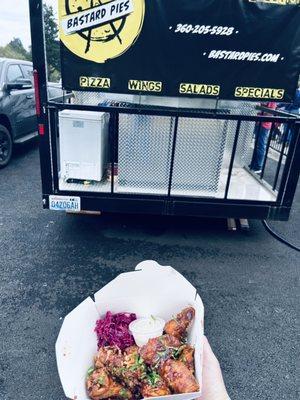 Best wings in town in my book.  Kind customer service for a food truck.  Chef's kiss