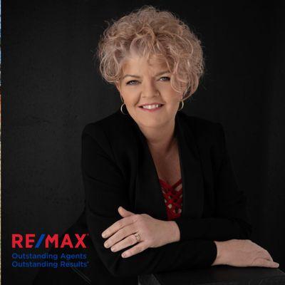 Lisa Buckner-RE/MAX Real Estate Groups