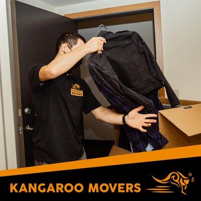 Packing process. 
Easy and fast with Kangaroo Movers!