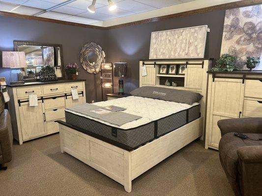 Queen Bed set with bookcase headboard