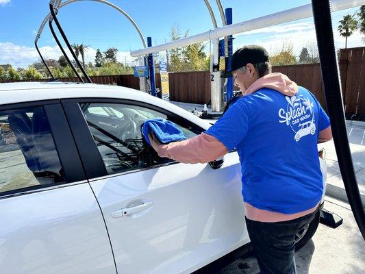 Full Service Car Wash