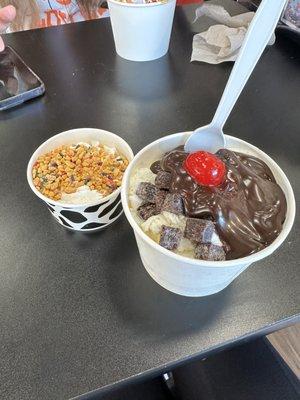 Brownie sundae with whipped cream and brittle on the side