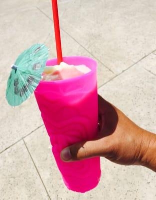 Wistful Waikiki | Strawbana smoothie