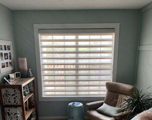 Hunter Douglas Pirouettes