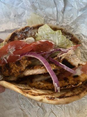 Grilled chicken pita