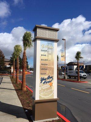 The Gateway retail center has been upgraded with new signs, palm trees, landscaping, what a great improvement!!!!