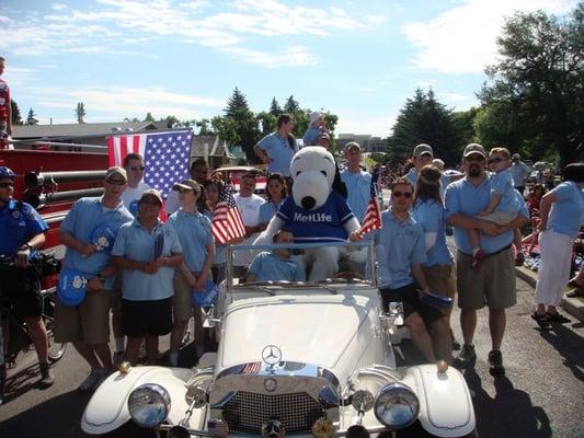 Getting ready for the parade.