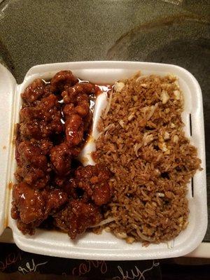 General Tsao's Chicken and chicken fried rice.