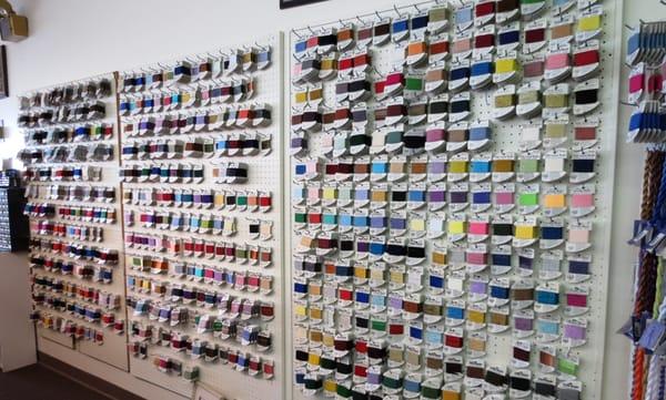 Wall of threads!