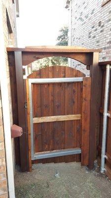 4' walk-gate with galvanized steel brace.