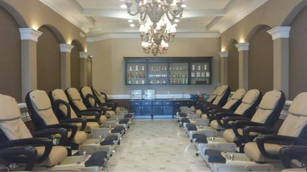 Main pedicure room