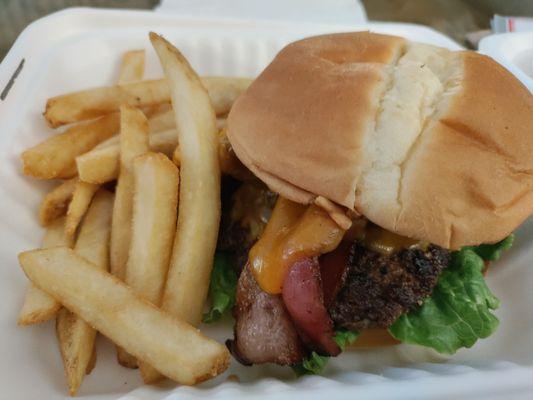 Smoky Mountain Burger aka bacon cheeseburger - delish!