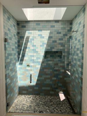 Frameless Shower