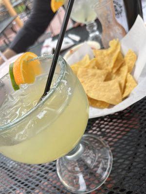 Margarita & complimentary chips