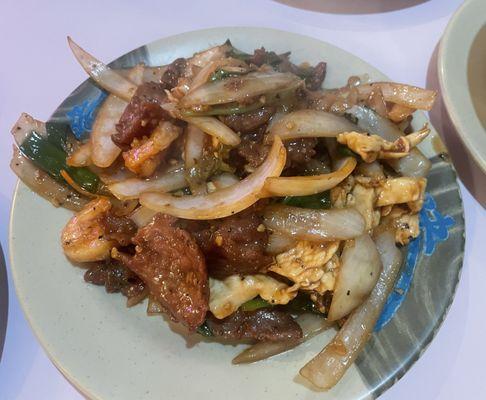 Mongolian mixed with Shrimp,  beef and Chicken