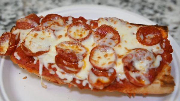 Garlic Bread Pizza