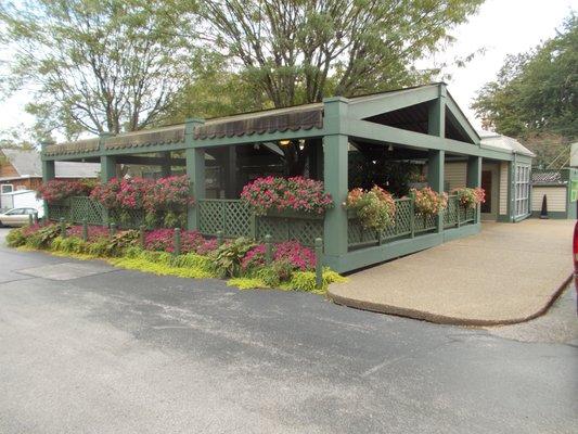 outside dining area, large parking area, and great food