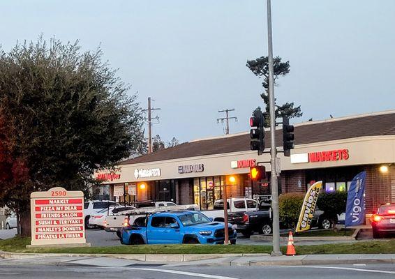 Maplewood Plaza