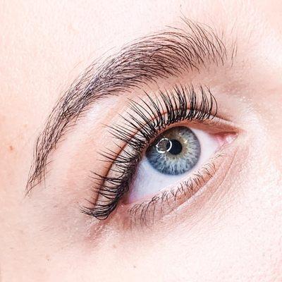 eyelash extension